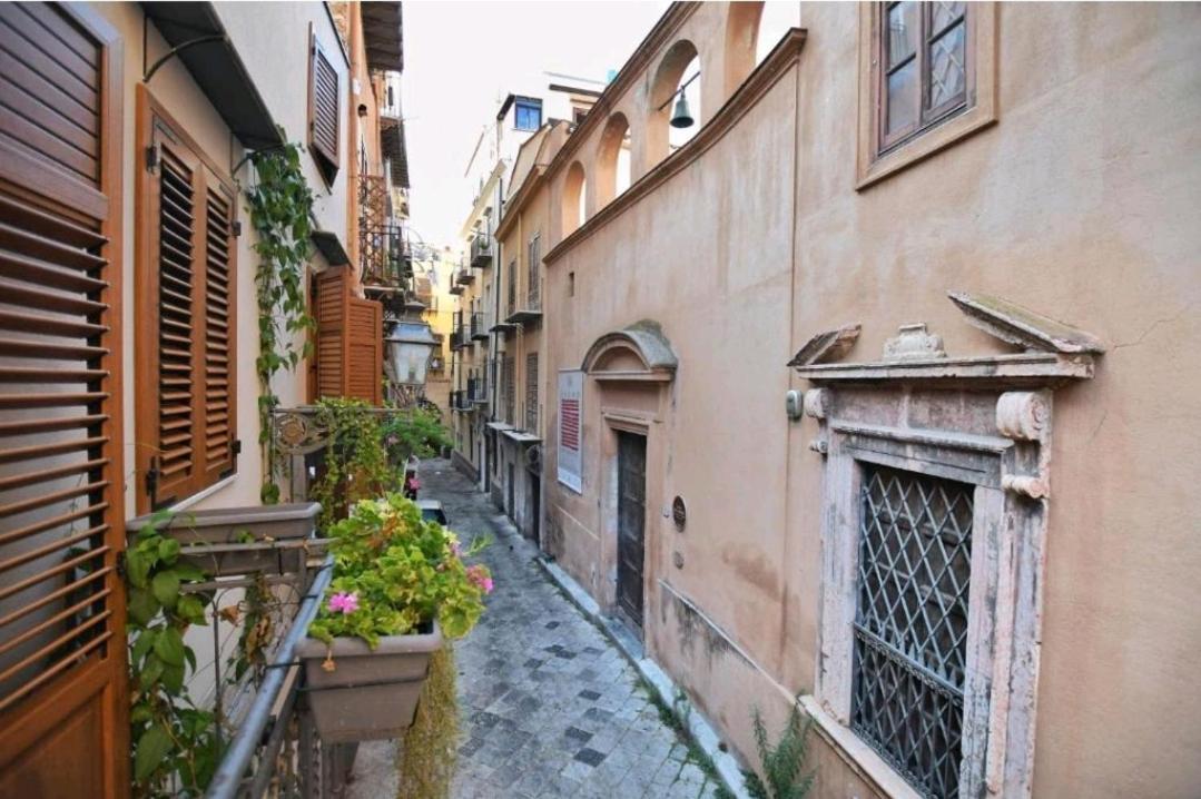 San Francesco And With Terrace In Locazione Turistica 2* Palerme