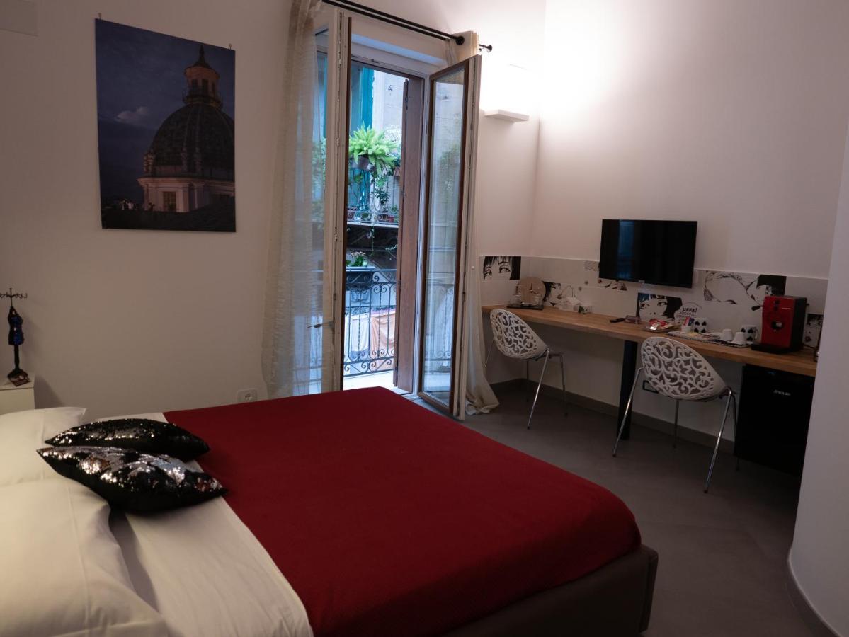 San Francesco And With Terrace In Locazione Turistica Couette-café 2*